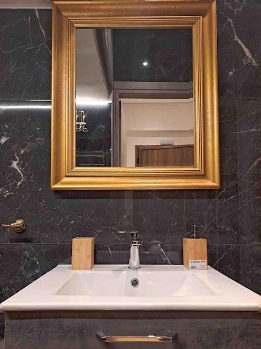 Royal Blue Grand Suite No 4 Piraeus Port Eksteriør billede